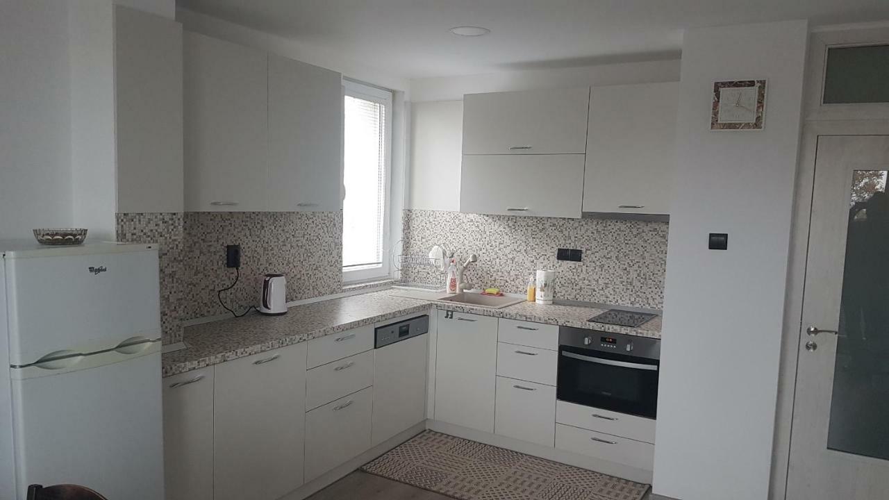 Roza Apartment Varna Exterior foto